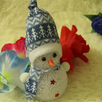 Crystal Skrybėlę Sniego LED Naktį Kalėdų Šviesos LED Dekoracijos Atsitiktinių Spalvų pagrindiniai kištukiniai naktinių lempų lizdai Spalvinga Akių-žibintų Kalėdų Dovanos